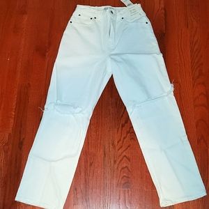 Abercrombie & Fitch straight high rise White jeans. 29 / 8 S